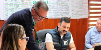 Yankel Benítez y vecinos de Ríos Mexicanos avanzan en gestiones para regularizar servicio ante CFE