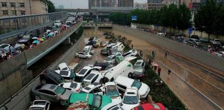 #VIDEO || Inundaciones paralizan Zhengzhou por intensas lluvias