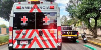 Se registra accidente de moto en la Av. Francisco J. Múgica de Morelia; hay 2 heridos