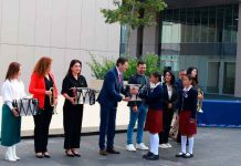 Alfonso Martínez, entrega Bandera Nacional y Bandas de Guerra a escuelas públicas