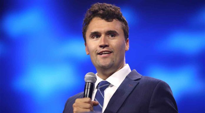 Charlie Kirk es baleado durante conferencia en Utah