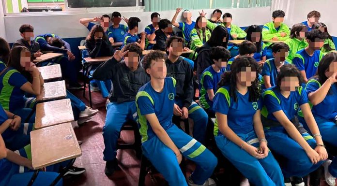 Imparte FGE plática sobre prevención de riesgos digitales a estudiantes de secundaria