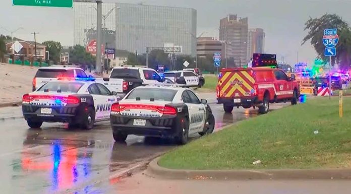 Tiroteo en oficinas de ICE en Dallas deja tres heridos