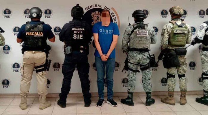 FGE formula imputación en contra del ex secretario del Ayuntamiento de Jiquilpan por cohecho y rebelión