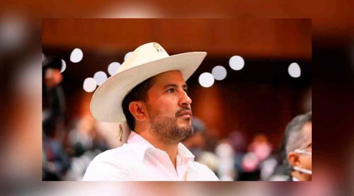 Responsabiliza Carlos Manzo a Godoy y Campos, de “frenarlo” a la gubernatura.