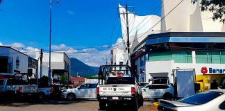 Reporte de sujeto armado en banco de Uruapan genera operativo en la zona