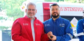 Más ambulancias, más vidas; entrega Bedolla 10 unidades de urgencias médicas