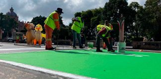 SEDUM inicia jornada balizamiento en la Avenida Madero, frente a Catedral