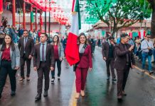 La presidenta municipal Dayana Pérez encabeza con solemnidad el desfile patrio en Salvador Escalante