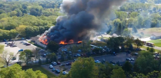 #VIDEO || Tiroteo e incendio en iglesia de Michigan deja al menos un muerto y varios heridos