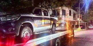 Intento de asalto en Elektra termina en balacera y persecución en Lázaro Cárdenas