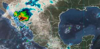 El ciclón post-tropical Lorena se ubica frente a la costa occidental de Baja California Sur