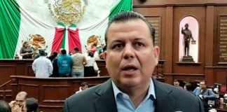 Asegura Guillermo Valencia que federación dolosamente esta dejando sólo a Carlos Manzo contra la lucha del crimen organizado en Uruapan
