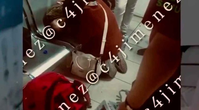 #México: Mujer muere de un infarto al ver a su hija menor de edad detenida por robar un anillo de 200 pesos