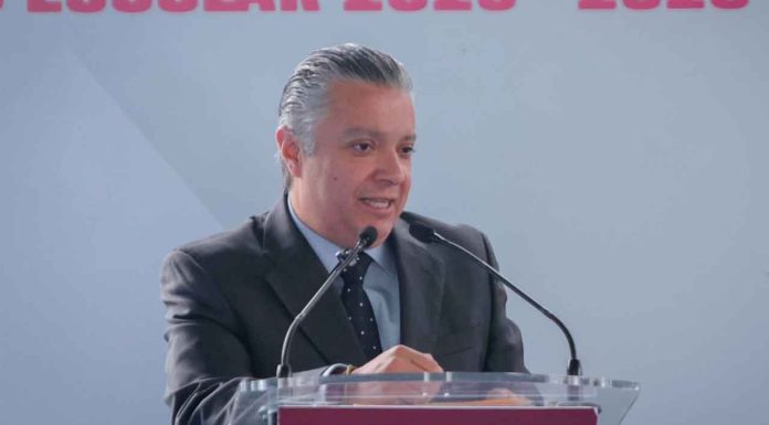 UMSNH recibirá íntegro su presupuesto 2025; Gobierno de Michoacán compensará el ajuste federal: Navarro García