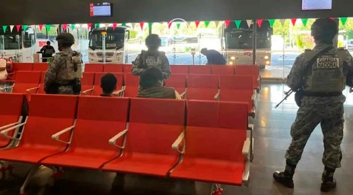 Engañan a dos adolescentes con $2 mil para reclutarlos al crimen; fueron rescatados en Nezahualcóyotl