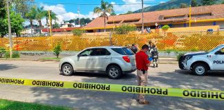 Madre e hija, las victimas del ataque armado frente a la central camioneta de Uruapan