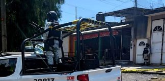 Hombre es ejecutado en negocio de mariscos y micheladas en La Quinta