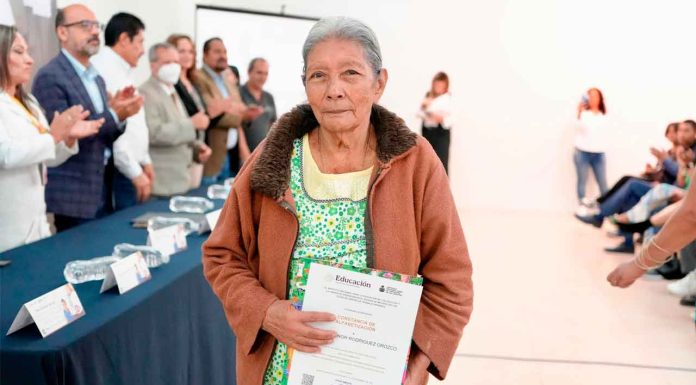 Estudiantes de nivel superior contribuyen a la alfabetización de Michoacán: Iemsysem