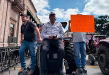 Agricultores bloquean nuevamente carreteras en distintos puntos de Michoacán