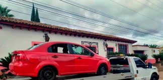 Balean a automovilista en Tacícuaro, Morelia