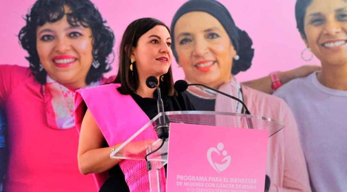 Michoacán da apoyo económico histórico a mujeres con cáncer; casi 3 mil beneficiadas