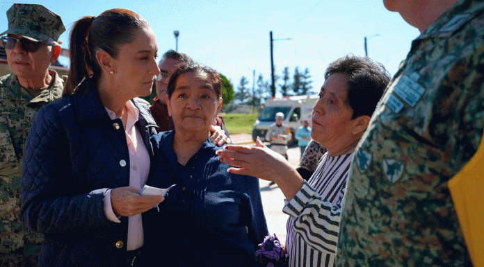 Sheinbaum supervisa atención a afectados por lluvias en Puebla