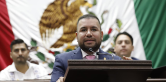 Aprobación de reforma para ser legislador en Michoacán a partir de los 18 años fortalece la democracia: Reyes Galindo