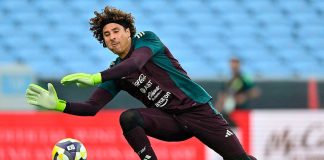 Guillermo Ochoa establece récord negativo en la liga chipriota: portero más goleado