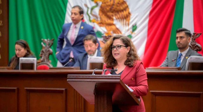 Melba Albavera impulsa iniciativa para reconocer los derechos menstruales en Michoacán