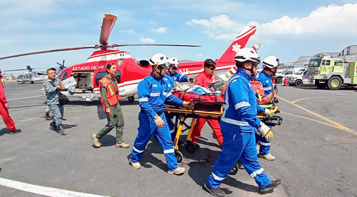 ¡Misión cumplida! Regresan médicos y ambulancias de Michoacán tras apoyo a Hidalgo