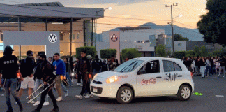 Al menos 12 vehículos lesionados han sido retirados a normalistas por parte de Policía Morelia en manifestaciones