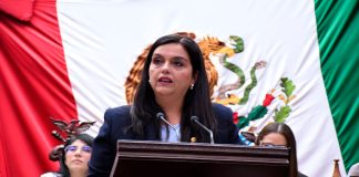Propone Tere Herrera apoyar a cuidadores primarios en Michoacán
