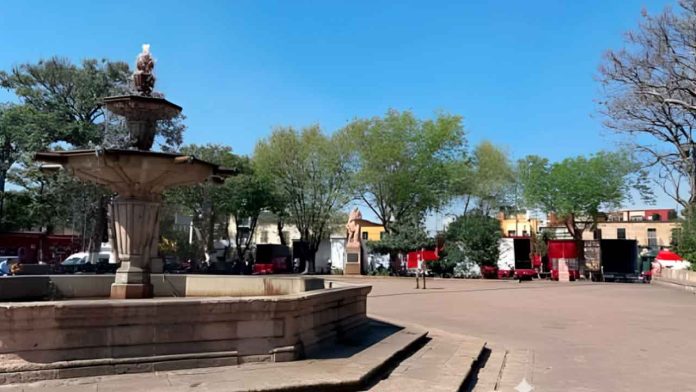 PLAZA-CARRILLO