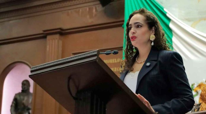 Presenta Sandra Arreola iniciativa para sancionar el robo a cuentahabientes en Michoacán
