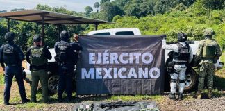 Asegurada en Uruapan camioneta con fusil y más de 4 kg de metanfetamina: SSP