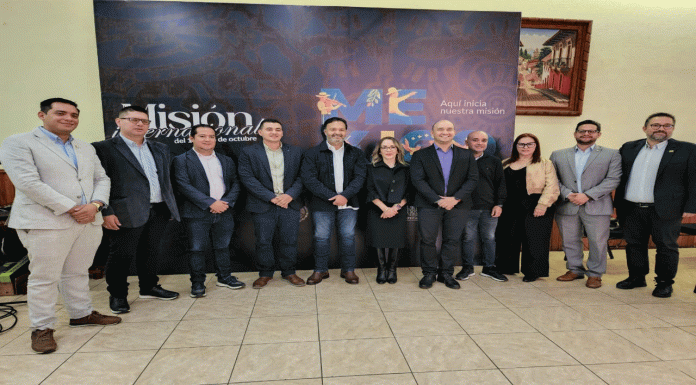 Julio Arreola fortalece la proyección internacional de Pátzcuaro en la Misión México-Colombia