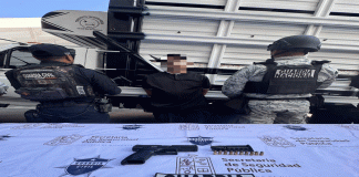 SSP aseguran a hombre con arma y presunto combustible ilegal