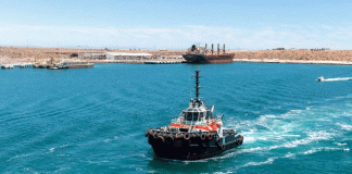 Rescatan a 27 adolescentes que viajaban en altamar desde La Paz a Topolobampo