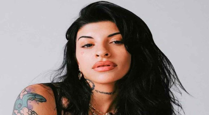 #VIRAL || Cazzu da de que hablar al interpretar una canción del regional mexicano