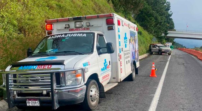 Choque en la Autopista Siglo XXI moviliza a cuerpos de emergencia en Salvador Escalante