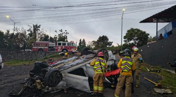 Accidente deja tres heridos cerca del estadio Morelos