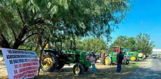 Agricultores bloquean carretera Victoria–Matamoros en Tamaulipas para exigir precios justos