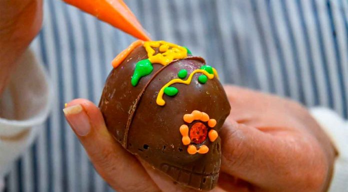 Impulsa el Instituto Municipal de la Mujer el autoempleo con el taller de elaboración de calaveritas de dulce