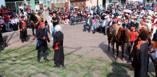 Charo celebra con fervor cívico-militar el CCXV Aniversario del Encuentro de Hidalgo y Morelos