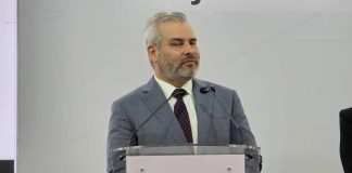 Bedolla reafirma orden y mérito en las normales: “Solo los mejores deben obtener una plaza”