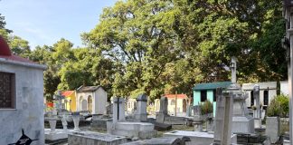 Morelia espera la visita de más de 150 mil personas a los panteones durante el Día de Muertos