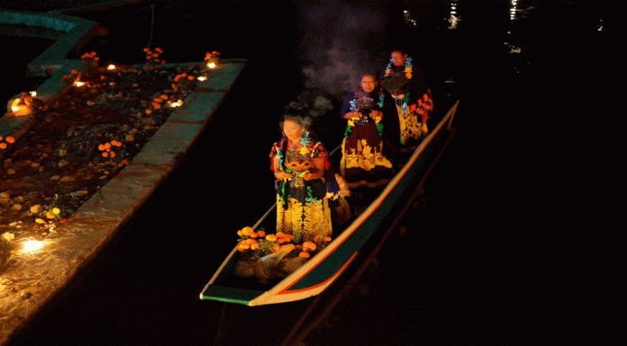 Noche mágica en los Manantiales de Urandén durante la Semana de Muertos