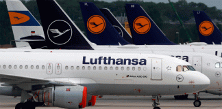 Vuelo de Lufthansa desviado tras ataque con tenedor a dos menores