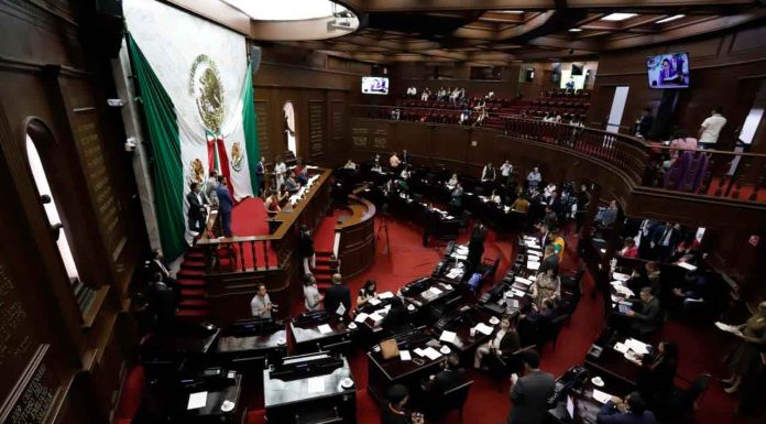 Es oficial, se incorpora el término Gobernadora a la Constitución Michoacana: 76 Legislatura